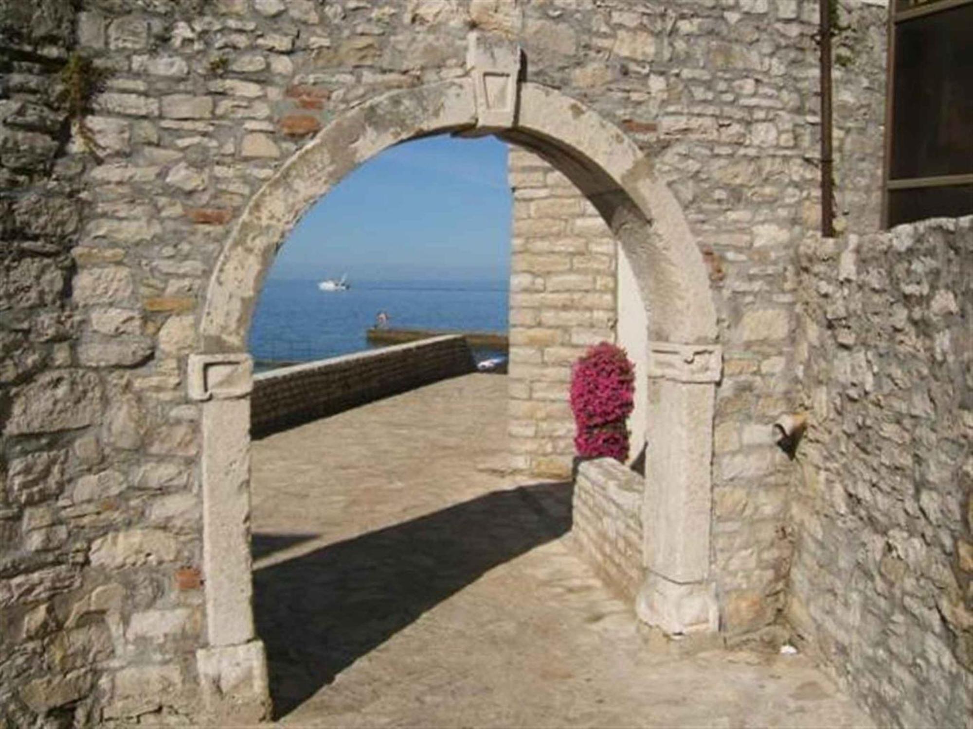 Apartments In Novigrad - Istrien 46738 Karpinjan Εξωτερικό φωτογραφία